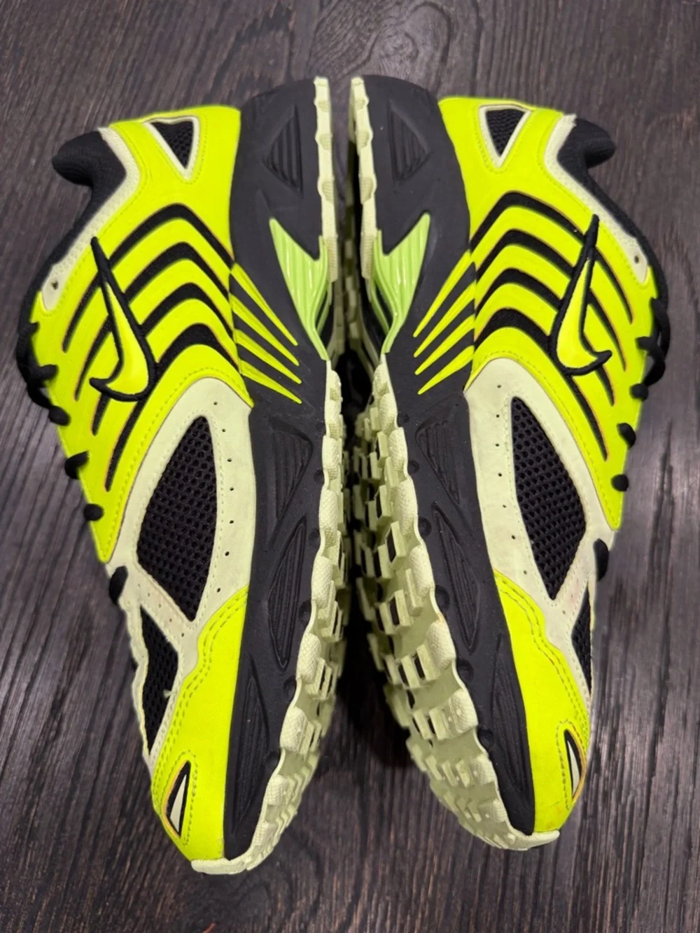 Nike Air Pegasus Men's Shoes Volt/Black/Barely Volt size 10.5 - Picture 7 of 11